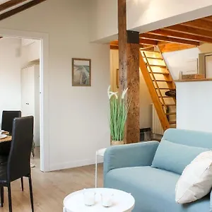 Designer Duplex In The Center Apartamento